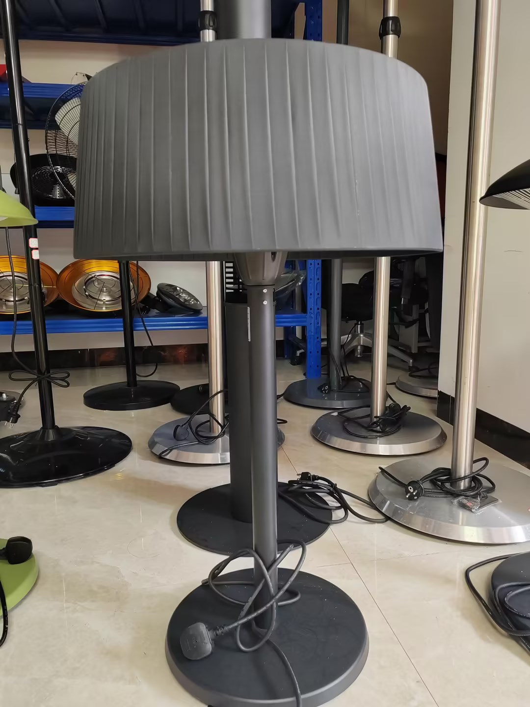 Umbrella heater